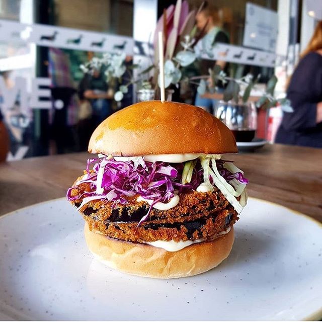 Sometimes it’s the small things in life that have the biggest impact. Our little eggplant Katsu burger is no different. Small in stature but big in deliciousness. Just another reason why COME. SIT. STAY. is a Sydney must. 
#food #foodie #foodpo